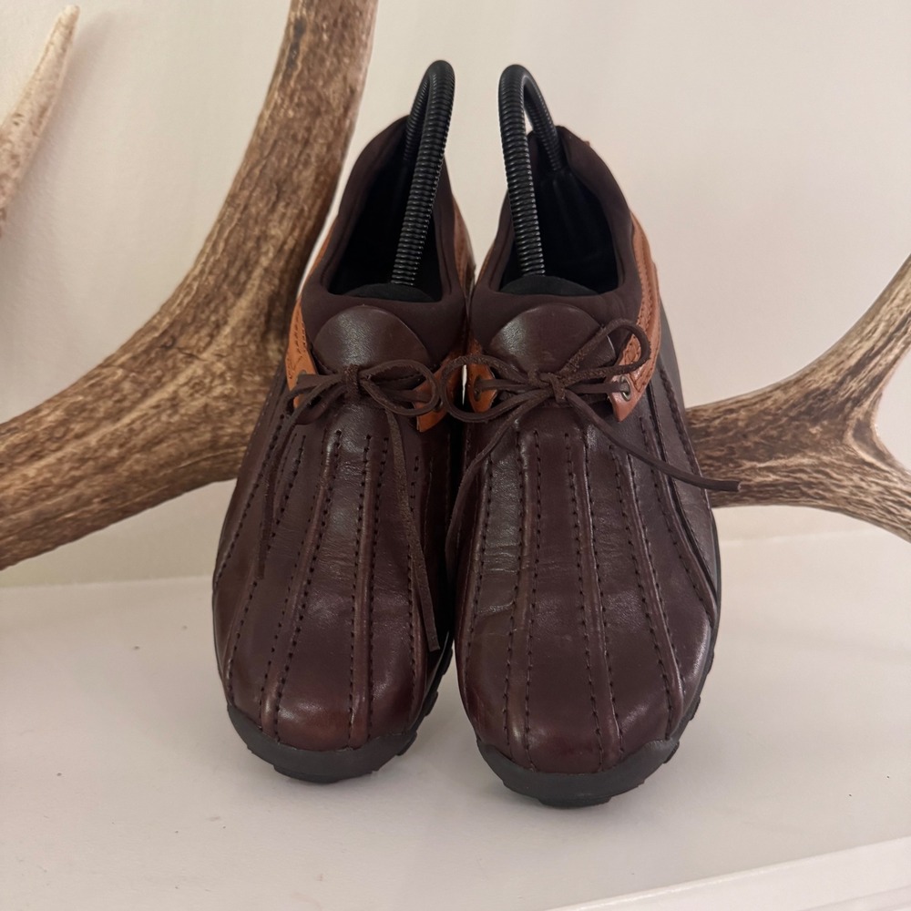 Vintage G.H. Bass Duck Shoes Men's 7M Brown Leather Waterproof Slip On Mocs QEN1